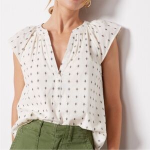 Evereve Sophia Textured Ruffle Top NWT